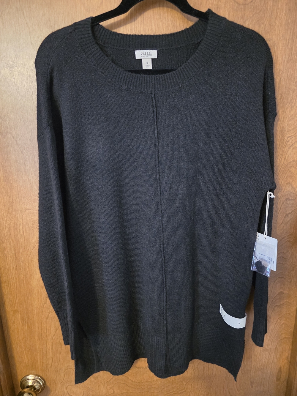 a.n.a Women's Black Crewneck Tunic Sweater